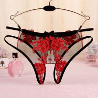 P561 - Celana Dalam Wanita Panties Hipster Seksi Hitam Transparan Bunga Merah Crotchless Tali 2 - 2
