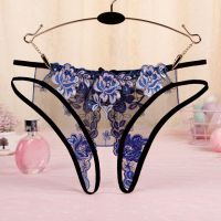 P562 - Celana Dalam Wanita Panties Hipster Seksi Hitam Transparan Bunga Biru Crotchless Tali 2